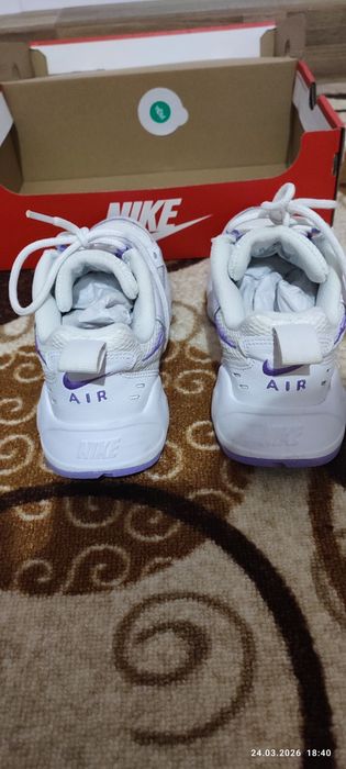 Дамски маратонки Nike A iR