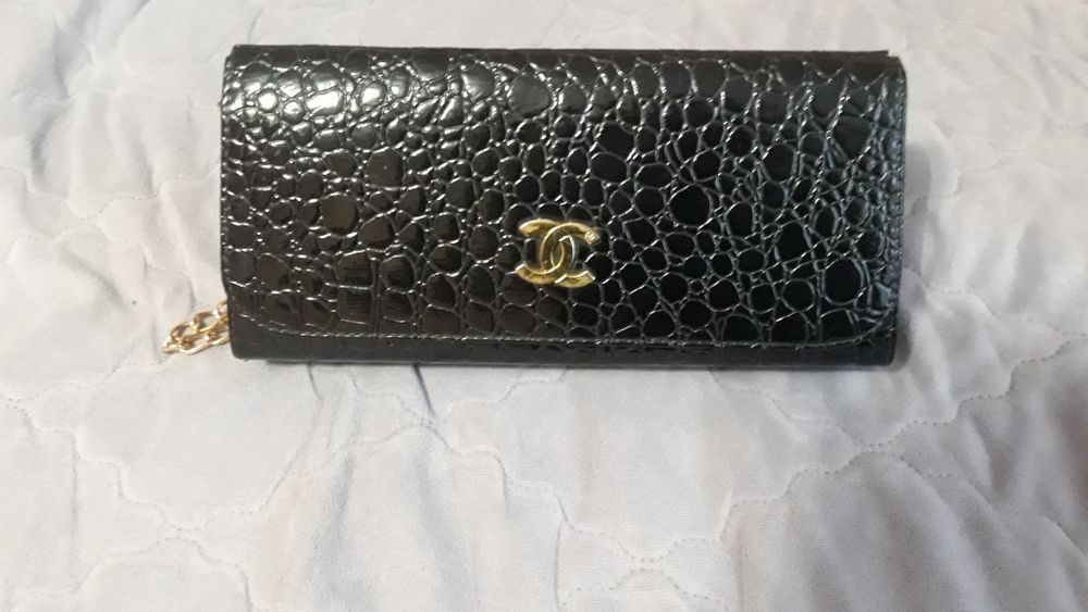 Классный красивый чёрный клатч