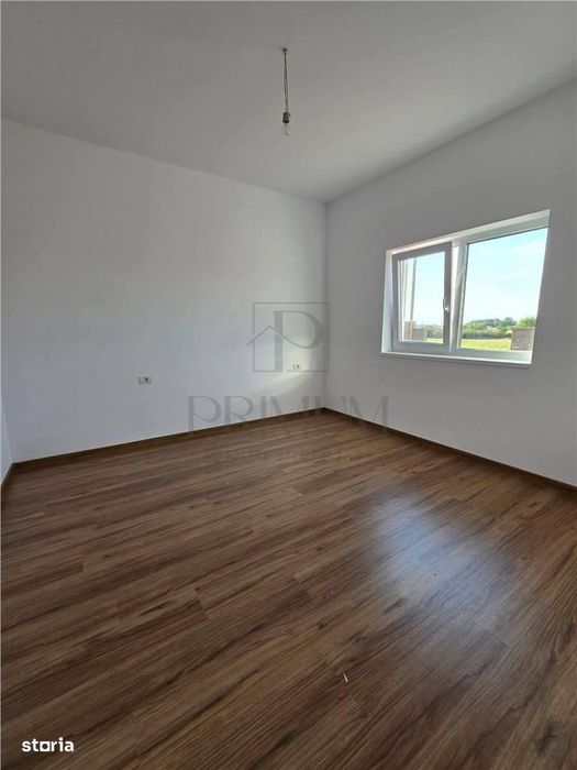 Duplex pe parter - zona buna - toate utilitatile