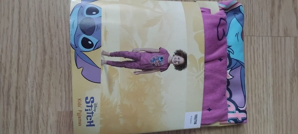 Pijama fetite 4/6 ani ,noua