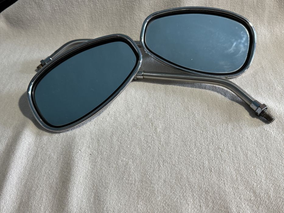 Два броя огледала за мотор