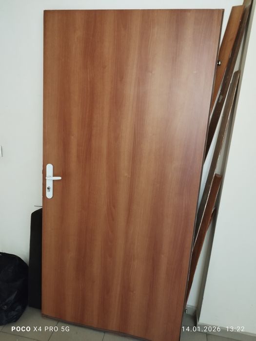 Интериорна врата