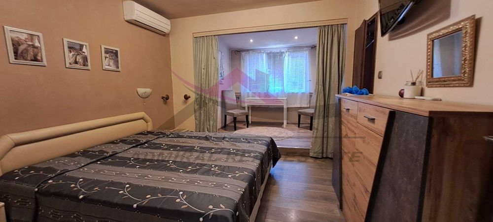 Дава се под наем Тристаен апартамент в Варна, Левски - 120 кв.м за 700 € - Снимка #3
