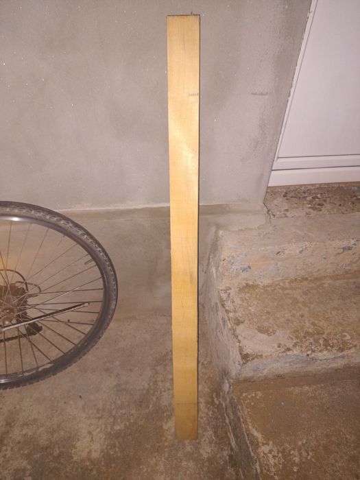 Vând căpriori de 8 pe 8 lungime 120 cm