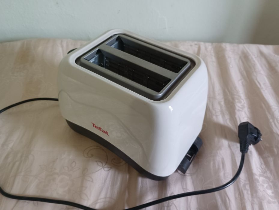Продам Тостер Tefal.