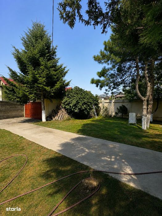 Vilă individuală spațioasă în Bragadiru – 270 mp utili, teren 700 mp