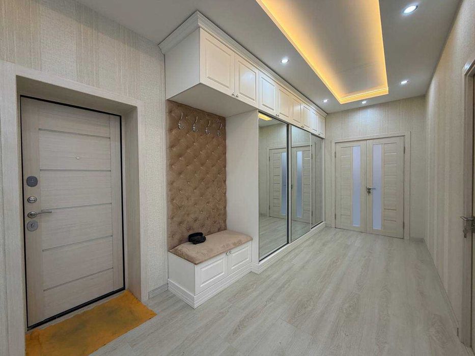 Продаётся 3х комнатная квартира на 2 этаже в центре города звоните