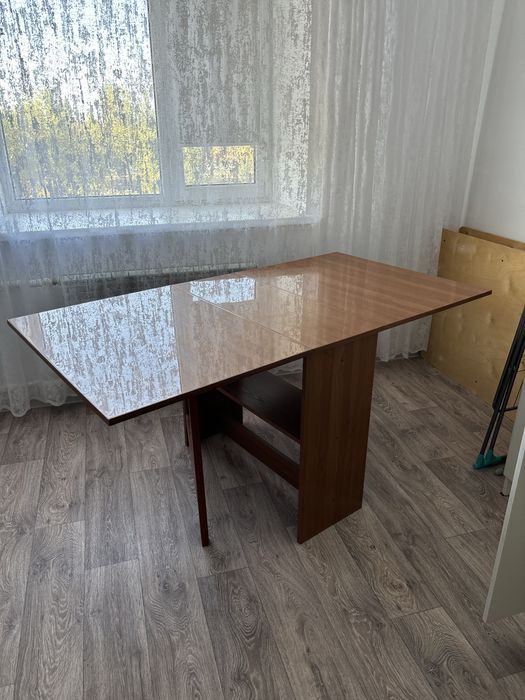 Книжный тумба стол