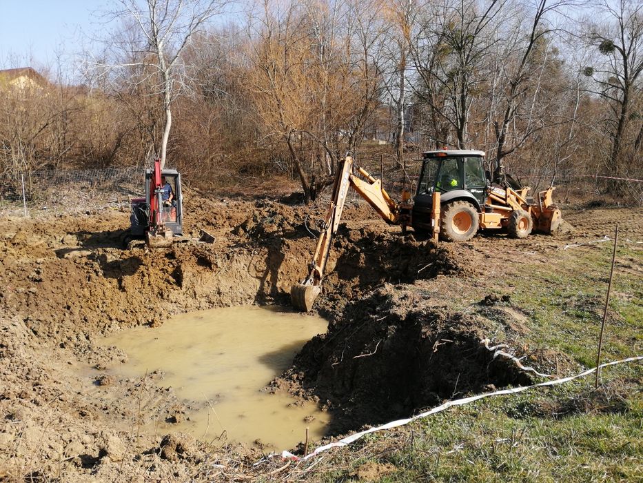 Inchiriez buldoexcavator