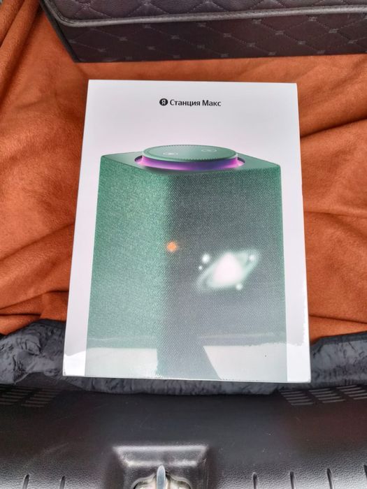 Яндекс станция Макс