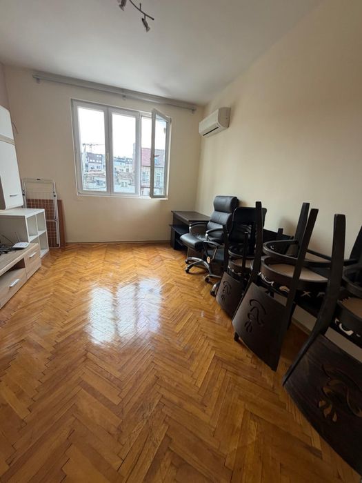 Дава се под наем Двустаен апартамент в София, Зона Б-19 - 50 кв.м за 548.25 € - Снимка #1