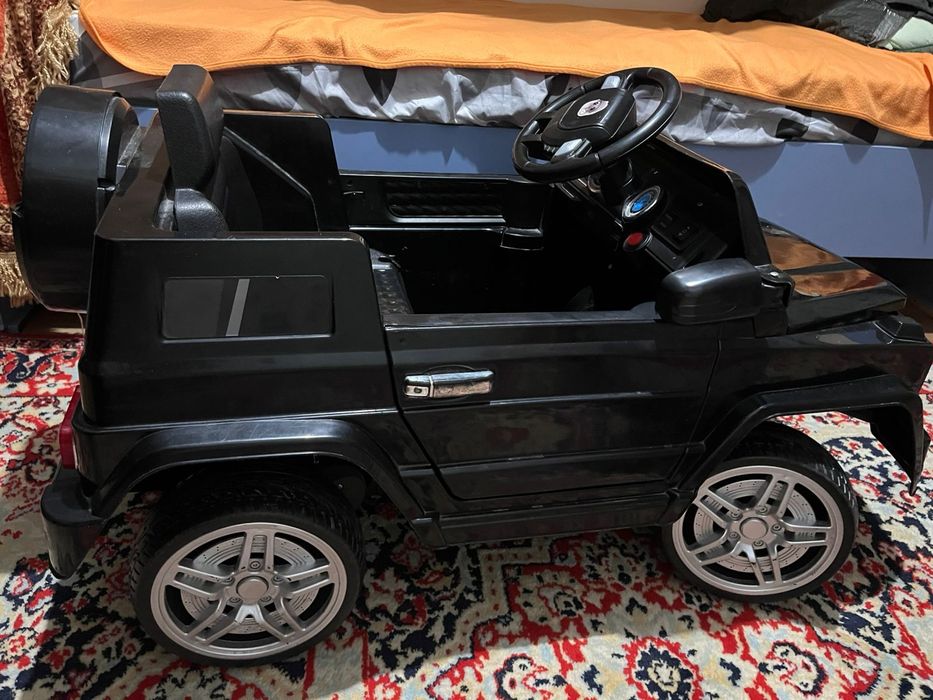 Продам машинку электрическую