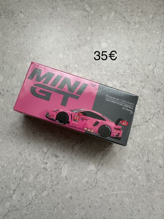 MINI GT Porsche Roxy