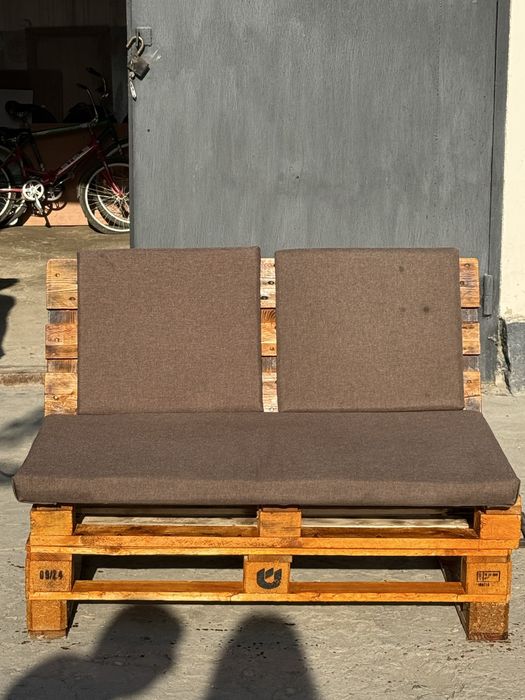 Скамейки уличные