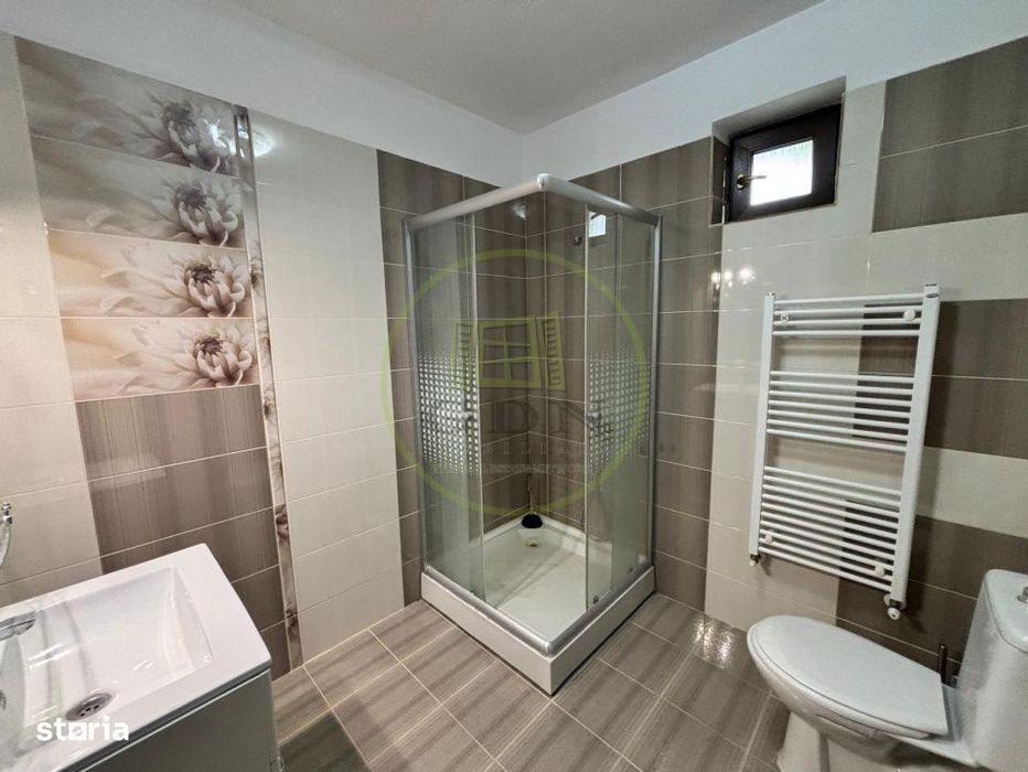 Casa P+1, 210 mp utili, 500 mp teren, Carcea, zona Ford
