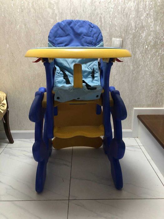 Продам Детскую кресло.