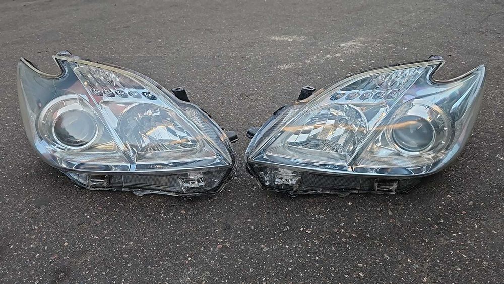 Фары на Toyota Prius