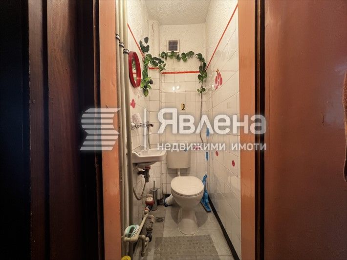 Продава се Тристаен апартамент в София, Славия - 95 кв.м за 3137 €/кв.м - Снимка #10