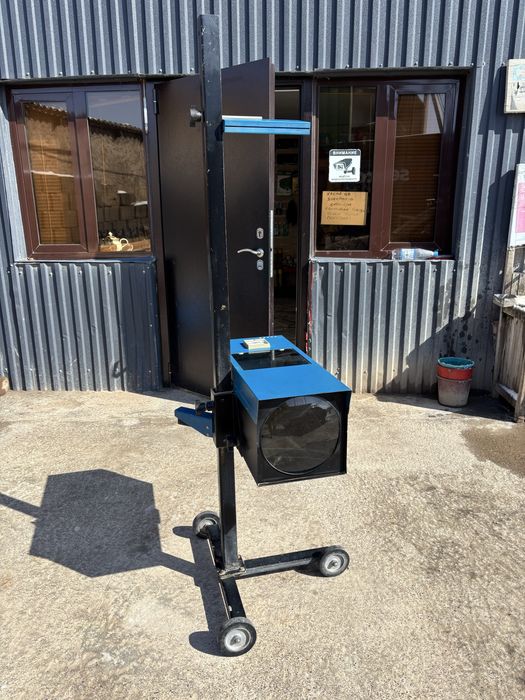 Прибор контроля и регулировки света фар