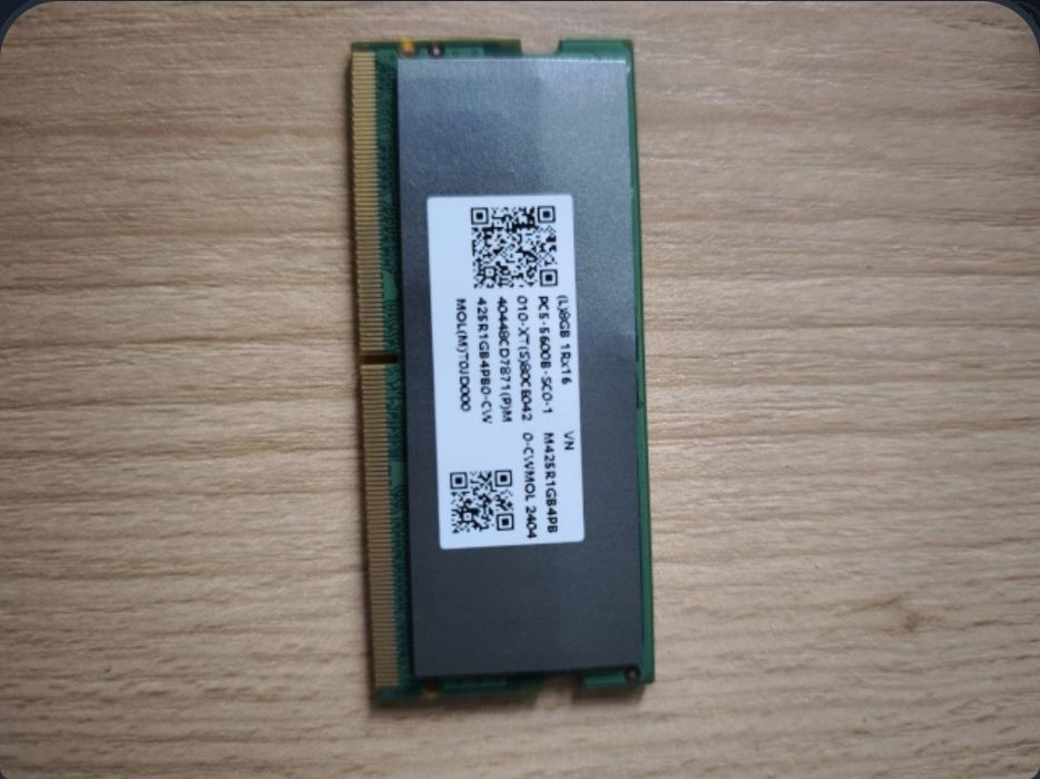 Память Озу ddr5 8гб 5600 Samsung