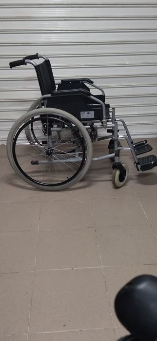 Стол с колелца многофункционален