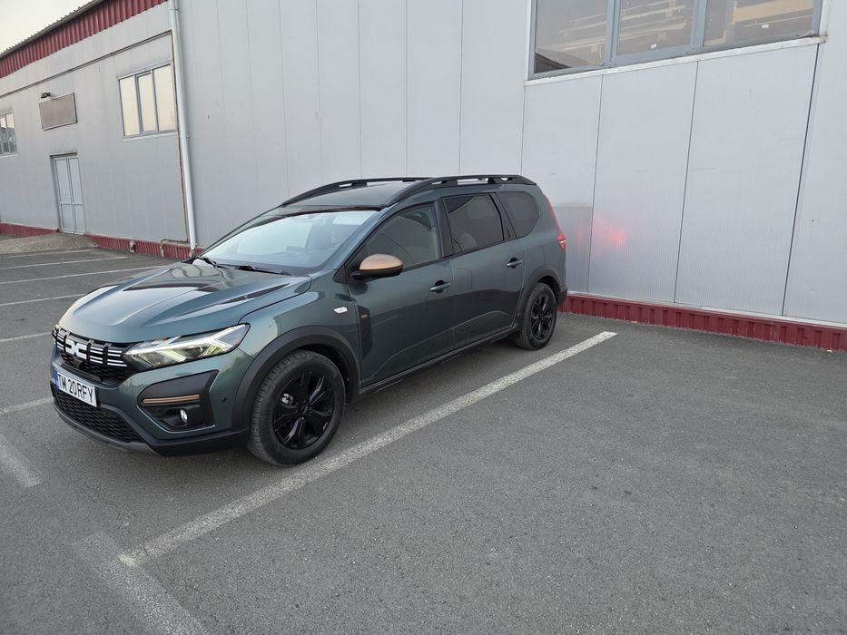 Dacia Jogger 2025 benzină, 13.900 € — imagine 4