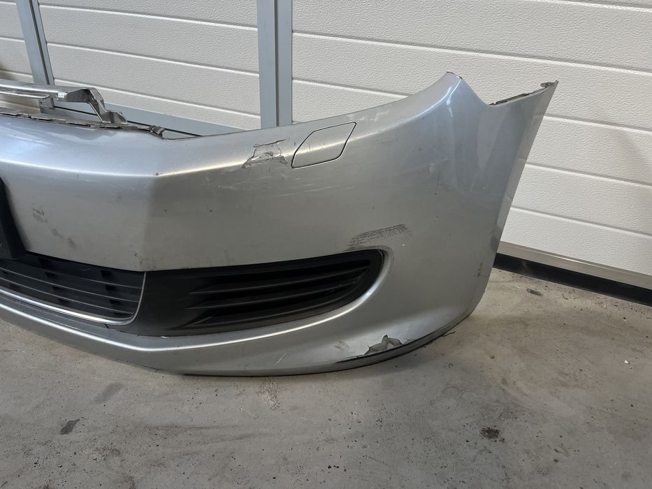 Bara față Volkswagen Golf 6