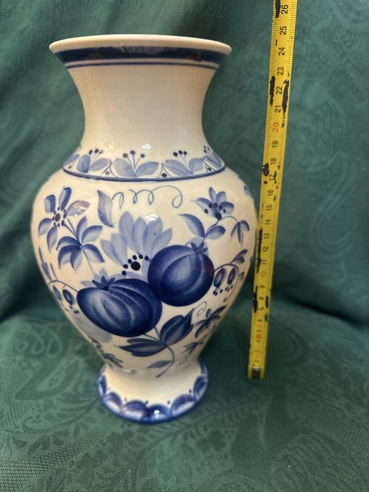 Руски фигурки/статуетки, ваза Гжел/Гжель