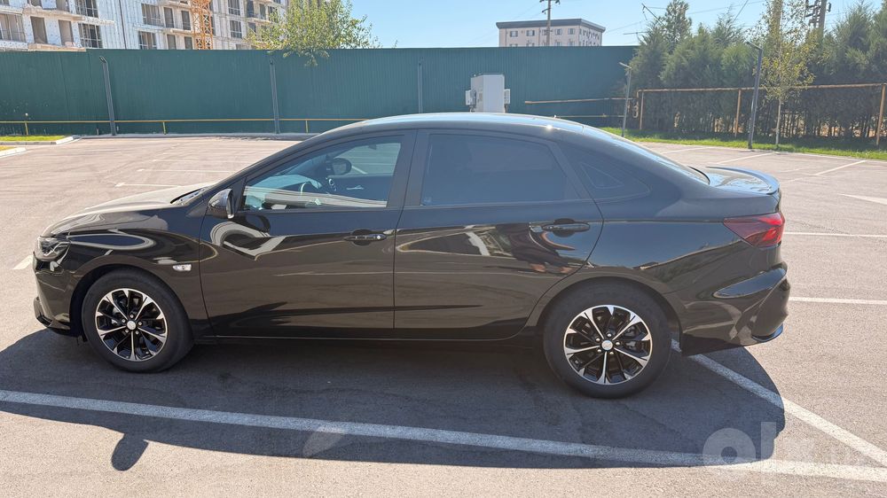 Chevrolet Monza 1.3T