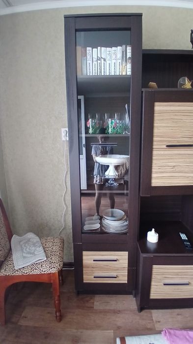 Срочно продам мебель в зал