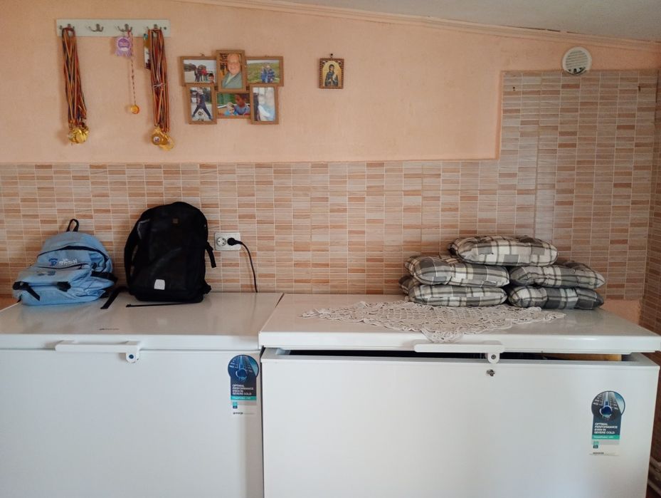 2 corpuri casa in Brătășanca Prahova