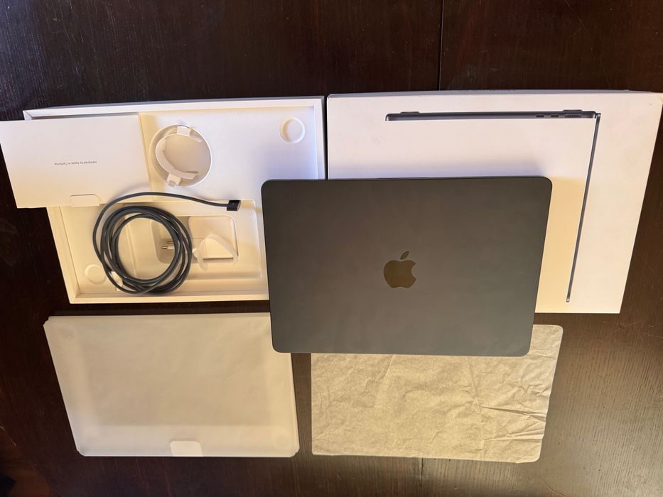 SuperOcazie !-MacBook Air 13"-M2--NOU-NOUT -Cutie Full -1 Ciclu Încărcare !-IEFTIN !!!!