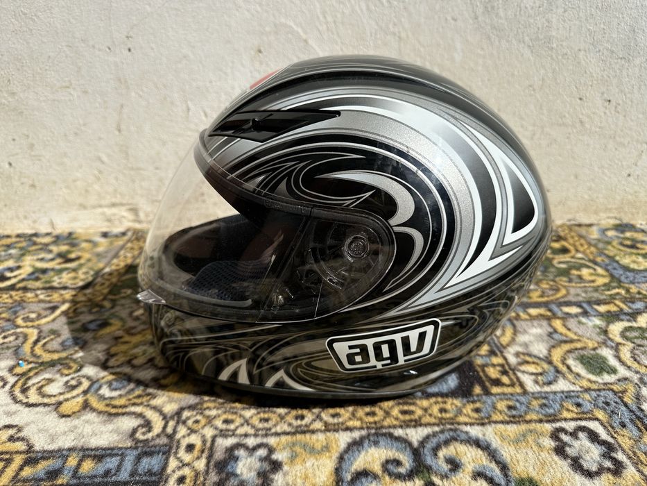 AGV каска размер XS