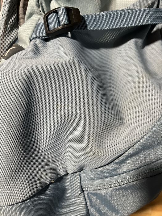 Rucsac drumetie Deuter Futura 30 SL, graphite