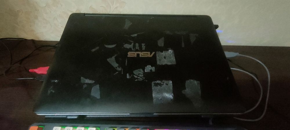 Продам ноутбук трансформер ASUS TP500LB в хорошем состоянии