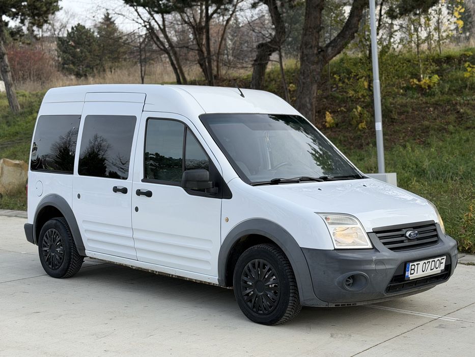 Ford Tourneo Connect 8 Locuri Diesel