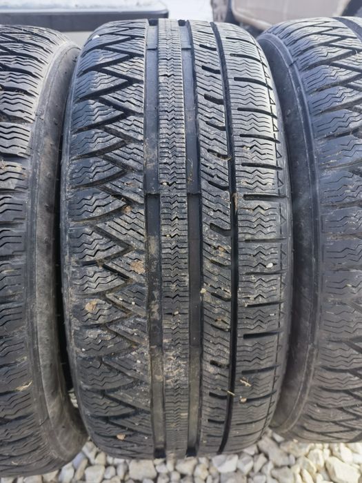 235/45/17 зимни гуми