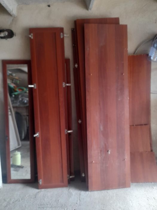 Шкаф 4 есікті сатылады