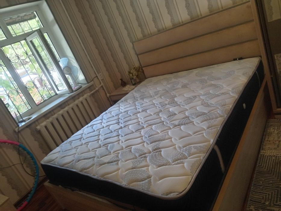 Спални гарнитур котта размерда, сотилади шкаф, диван, тримо , тумба .