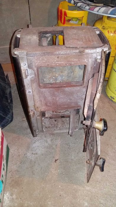 Sobă VESTA  şi una mai micuță