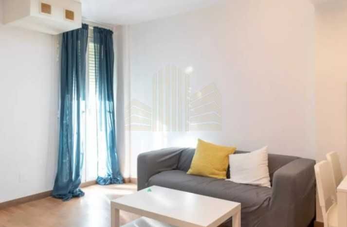 Дава се под наем Тристаен апартамент в Пловдив, Изгрев - 95 кв.м за 298.86 € - Снимка #2