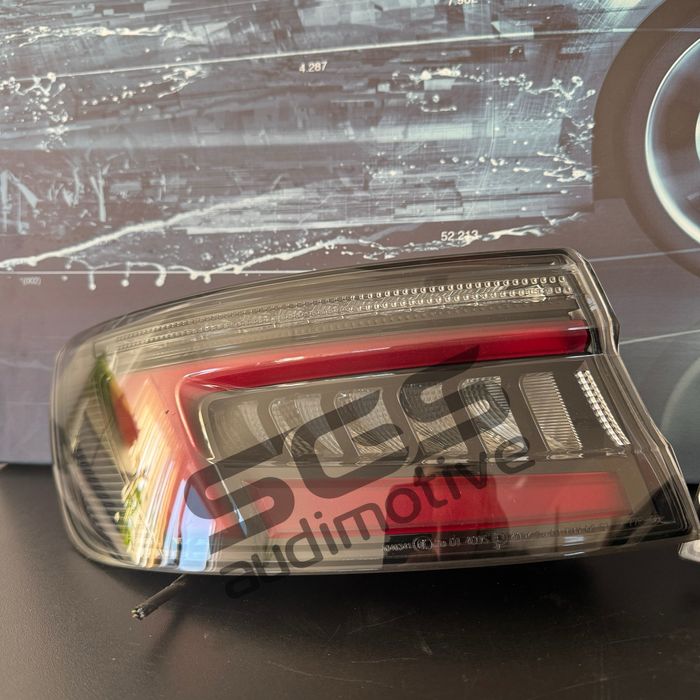 Stopuri Audi A4 B9 8w sedan rs4 fumurii originale matrix led dinamic