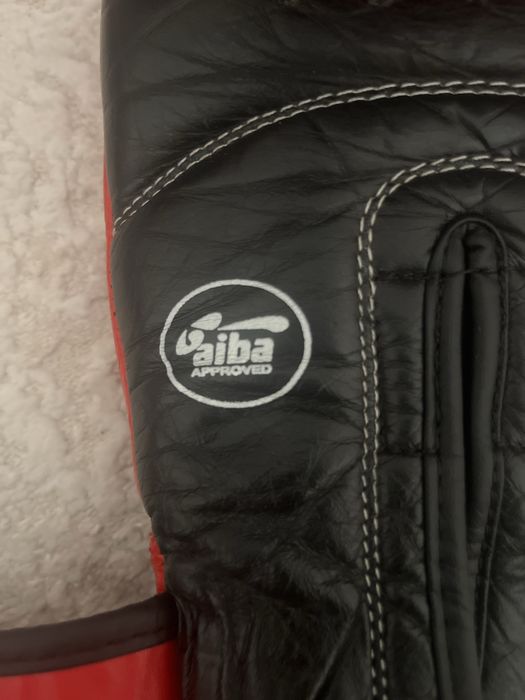 Боксерский перчатка Velo