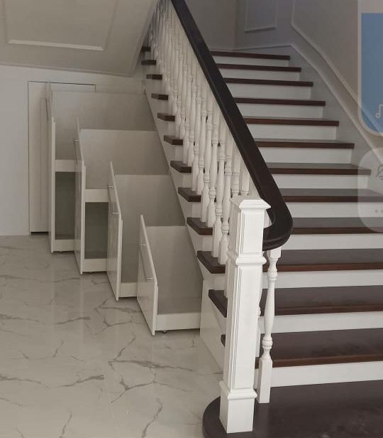 Лестницы деревянные