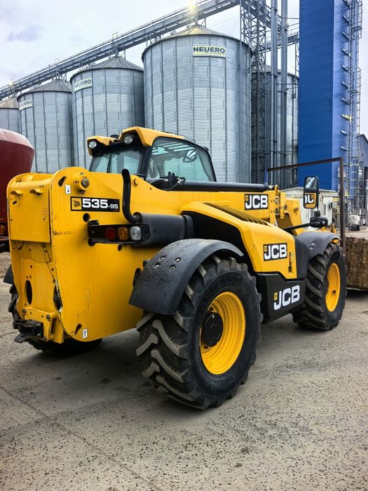 Incarcator telescopic JCB 535-95,Manitou,Incarcator frontal