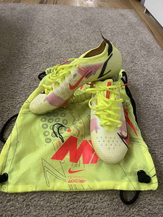 Ghete de fotbal nike acc