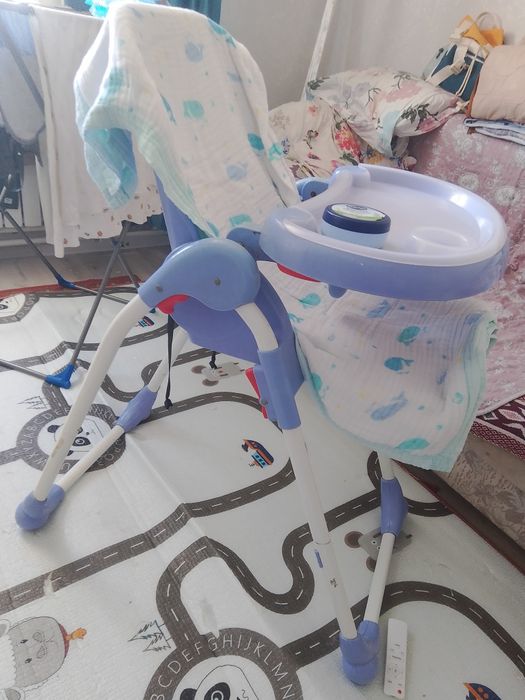 Продаётся детский столик