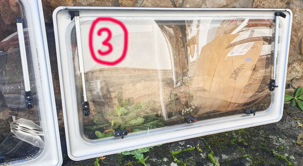 Ferestre de rulota/autorulota Birkenholz, import Germania