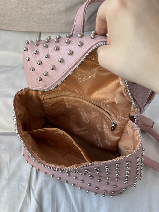 Нова кожена дамска раница