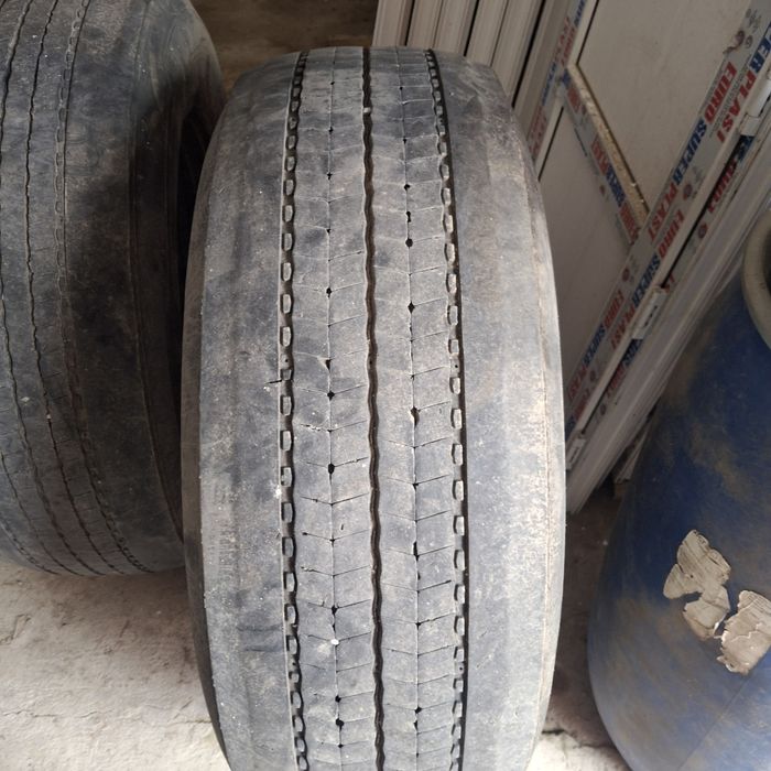 Б/у  шины на грузовик